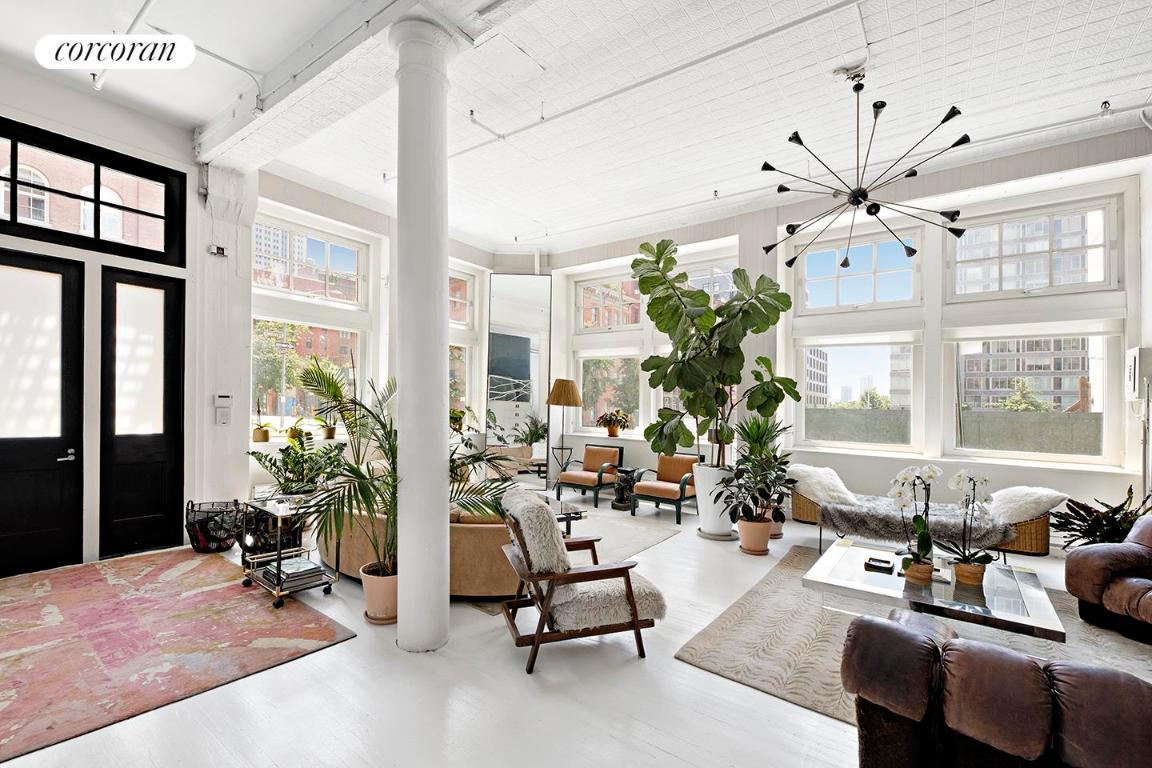 463 GREENWICH Street MAISONETTE