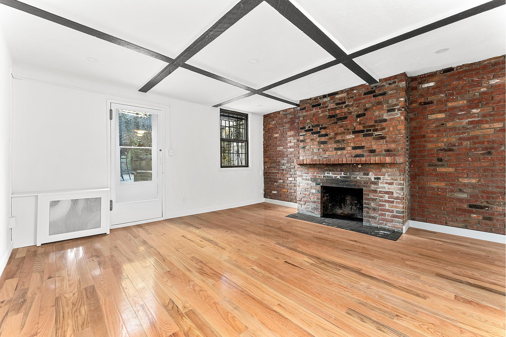 139 WAVERLY Place 1B