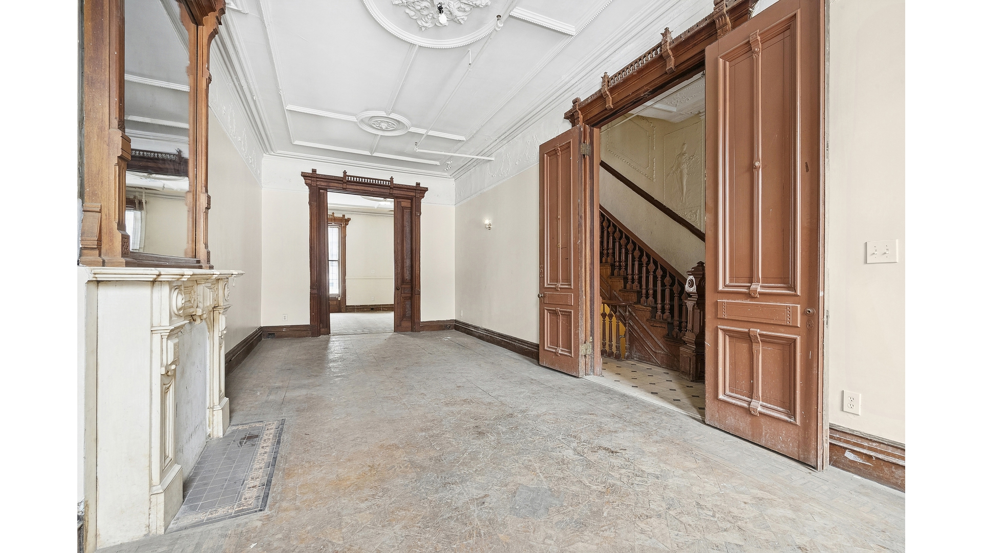 7 E 124TH Street