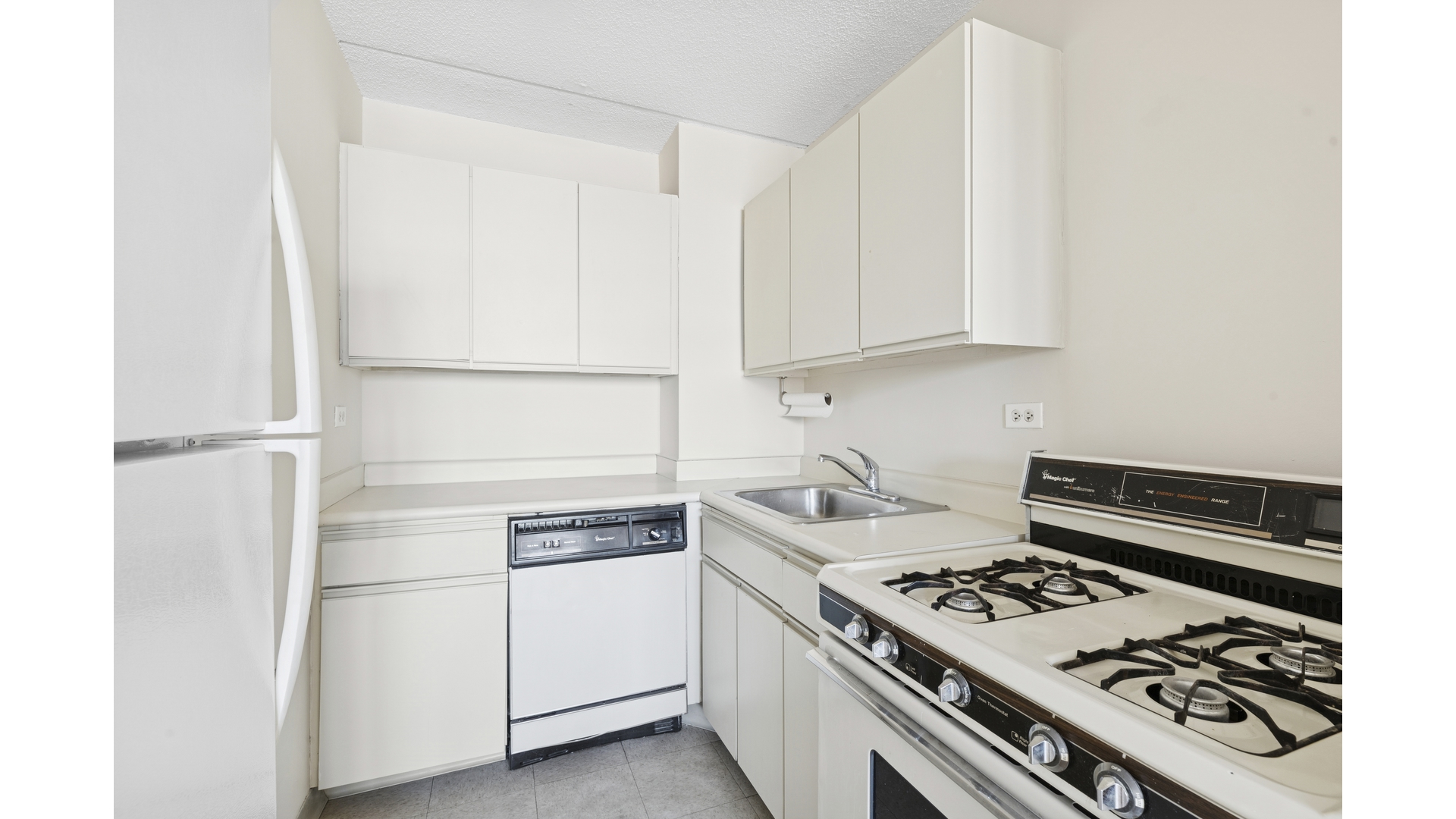 300 W 110TH Street 19J