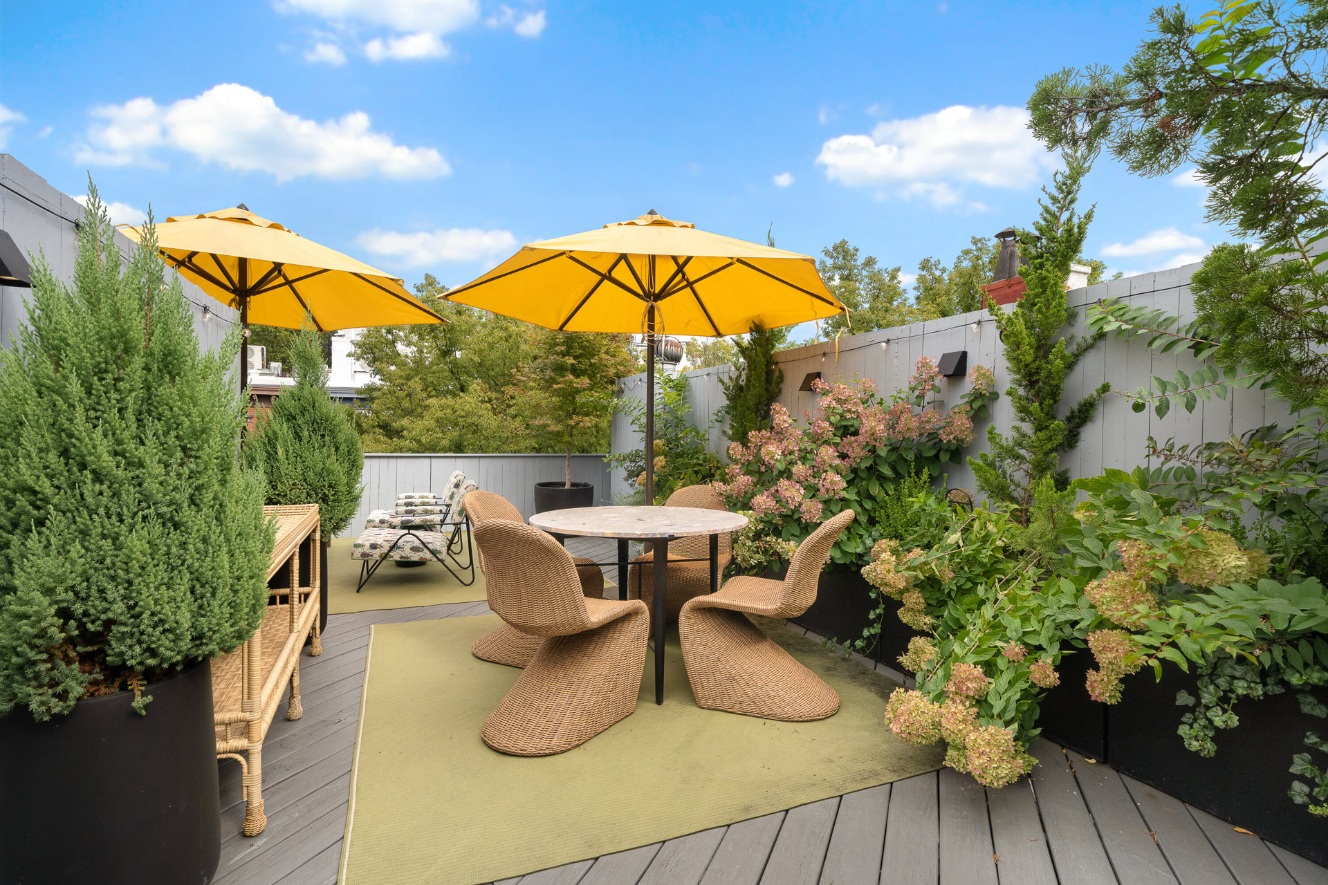 392 BLEECKER Street NA