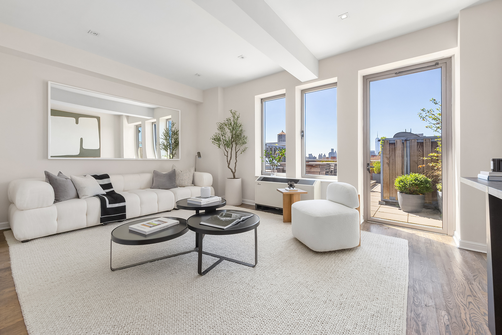 252 7TH Avenue PHR