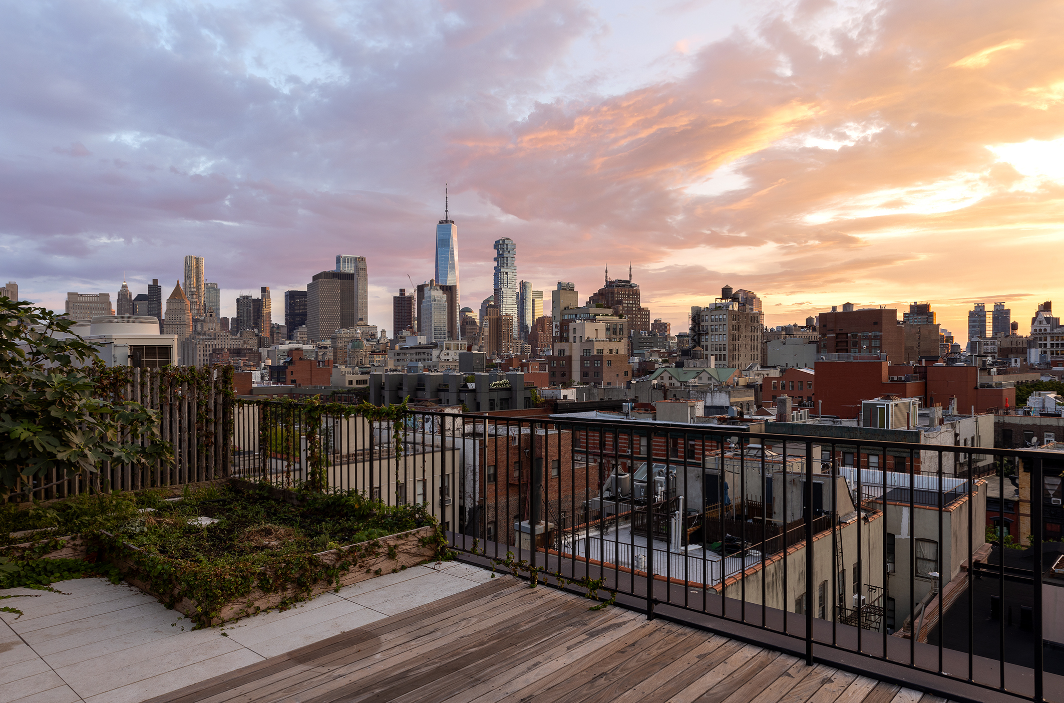 250 BOWERY Unit: PHD
