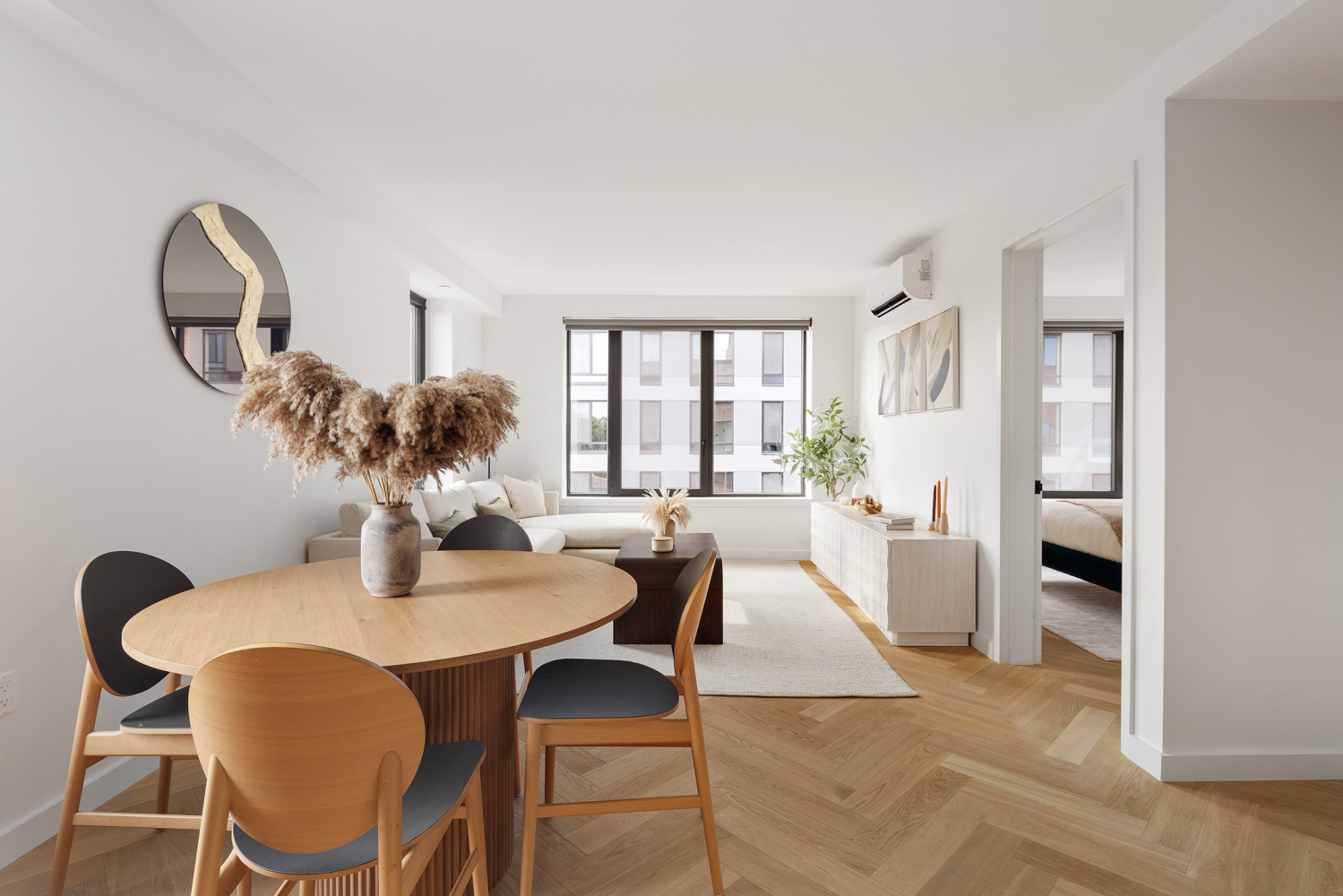 22-54 46th St 702