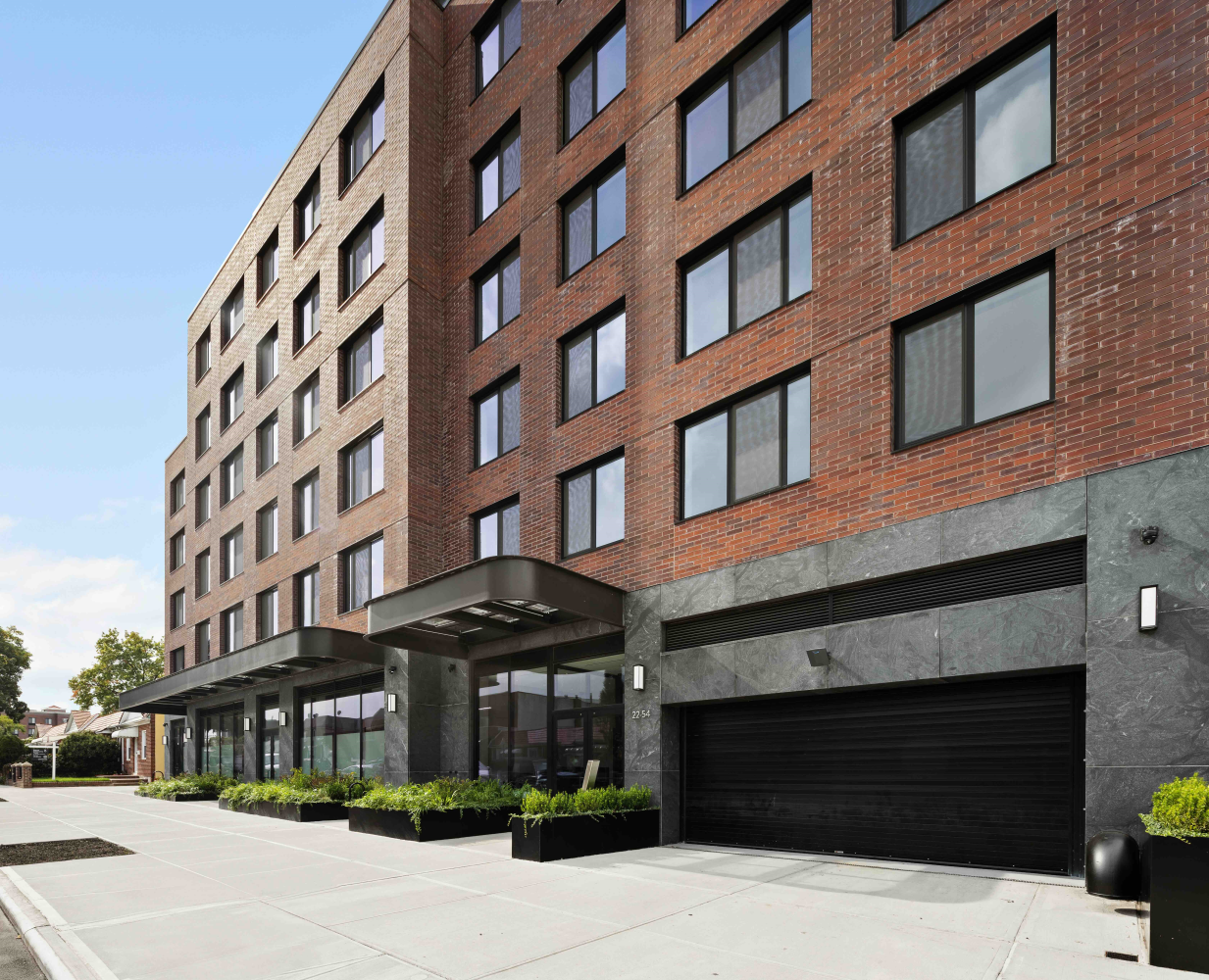 22-54 46th St 702