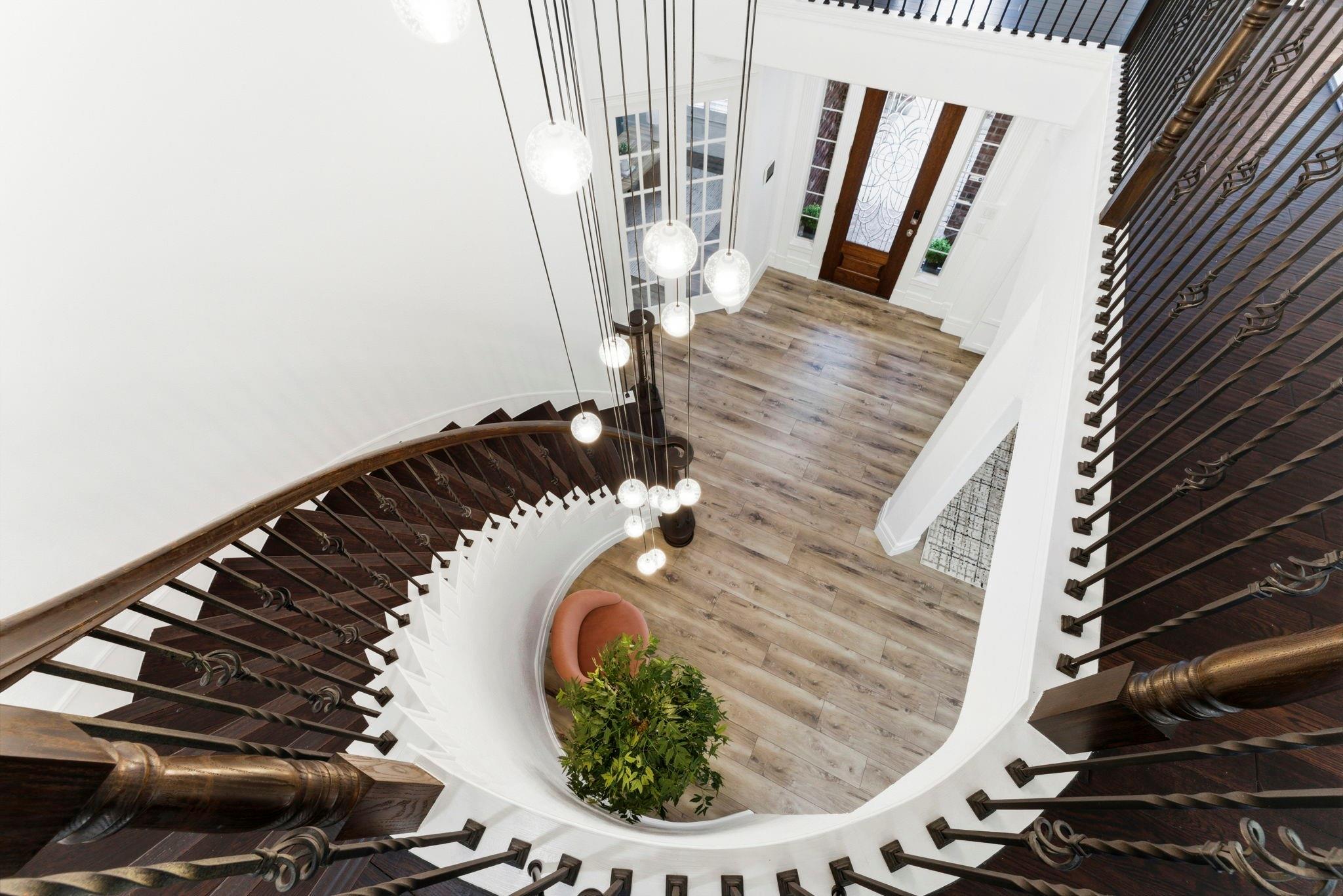 3 Graylin Woods Place