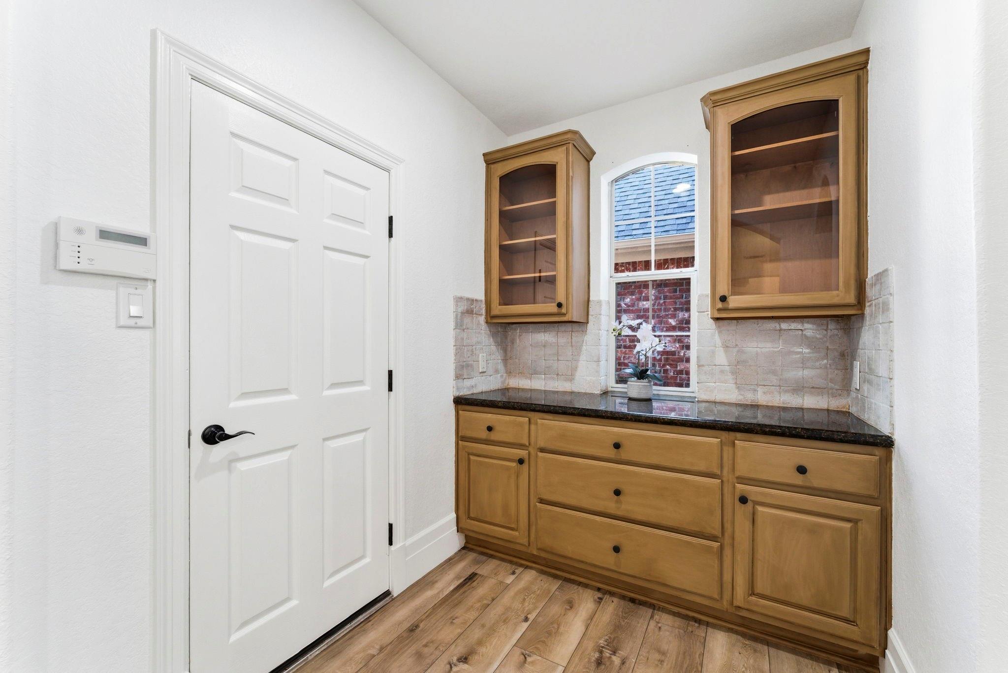 3 Graylin Woods Place