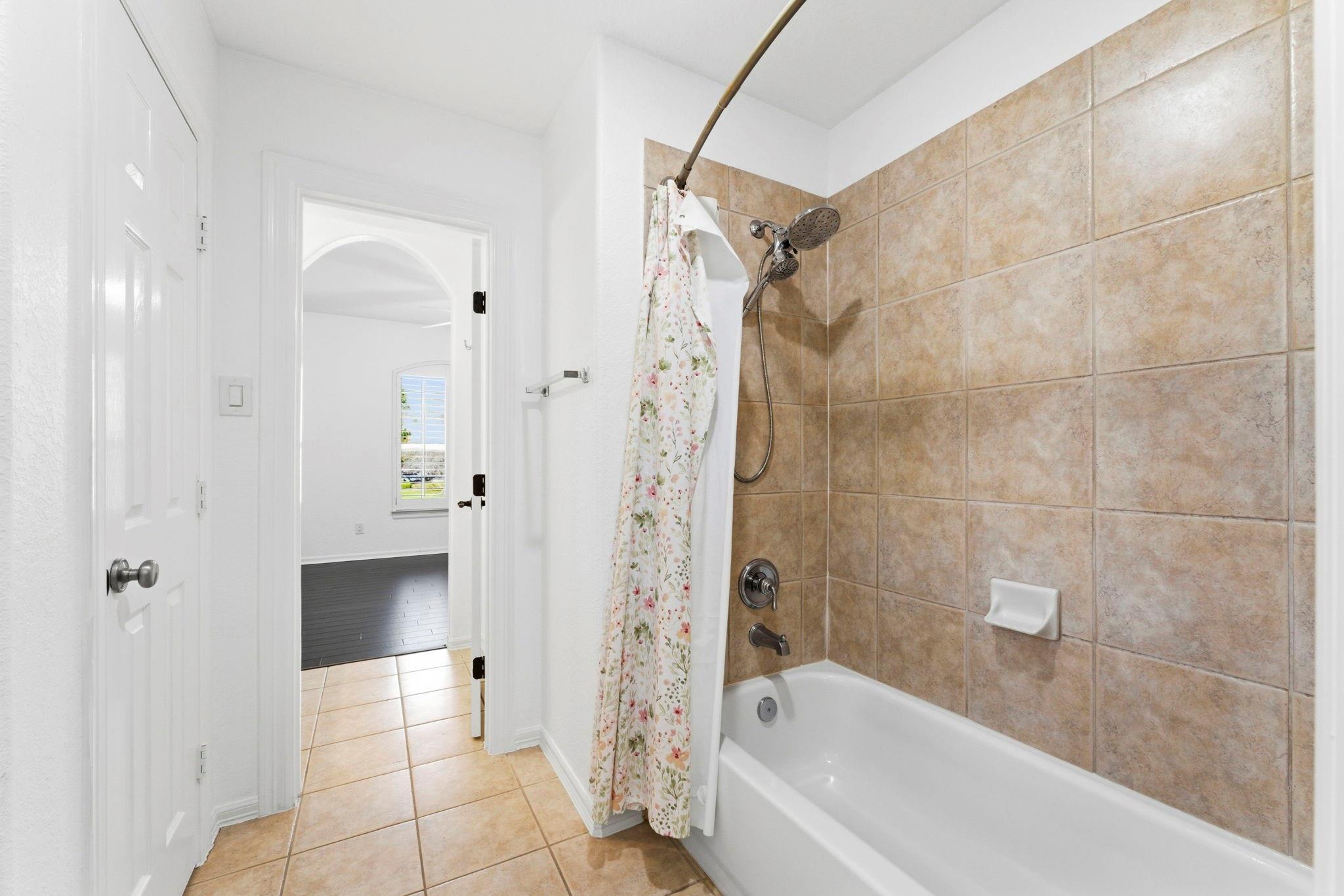 3 Graylin Woods Place