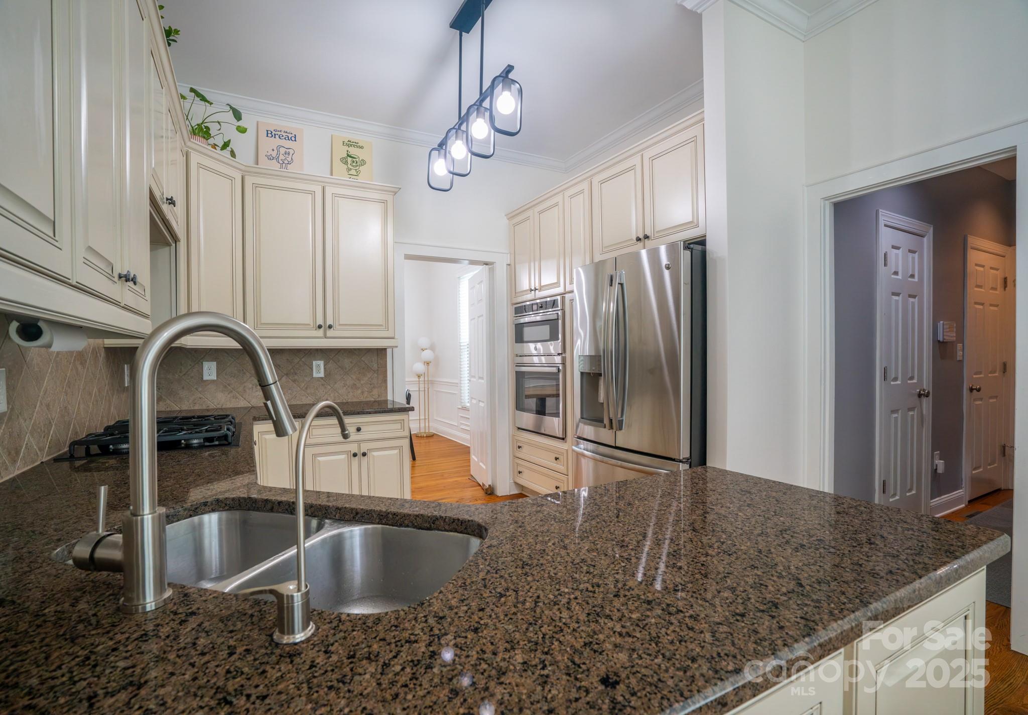 19523 Sunnypoint Court