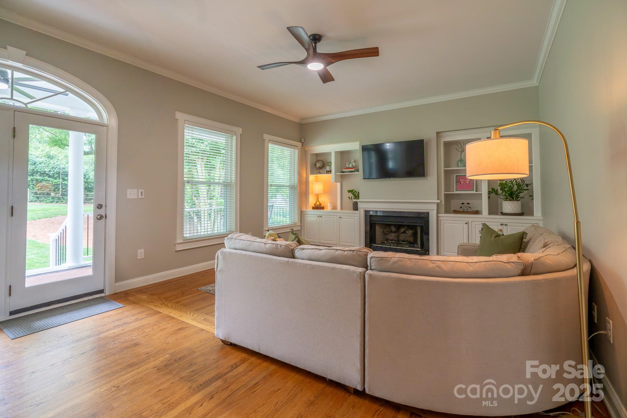19523 Sunnypoint Court