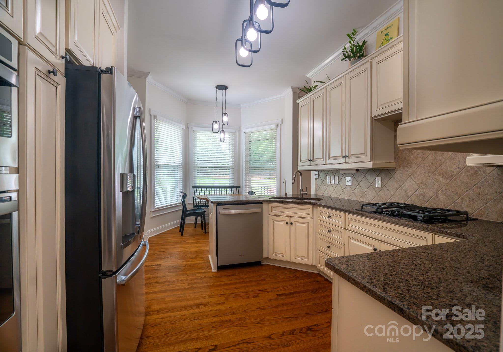 19523 Sunnypoint Court