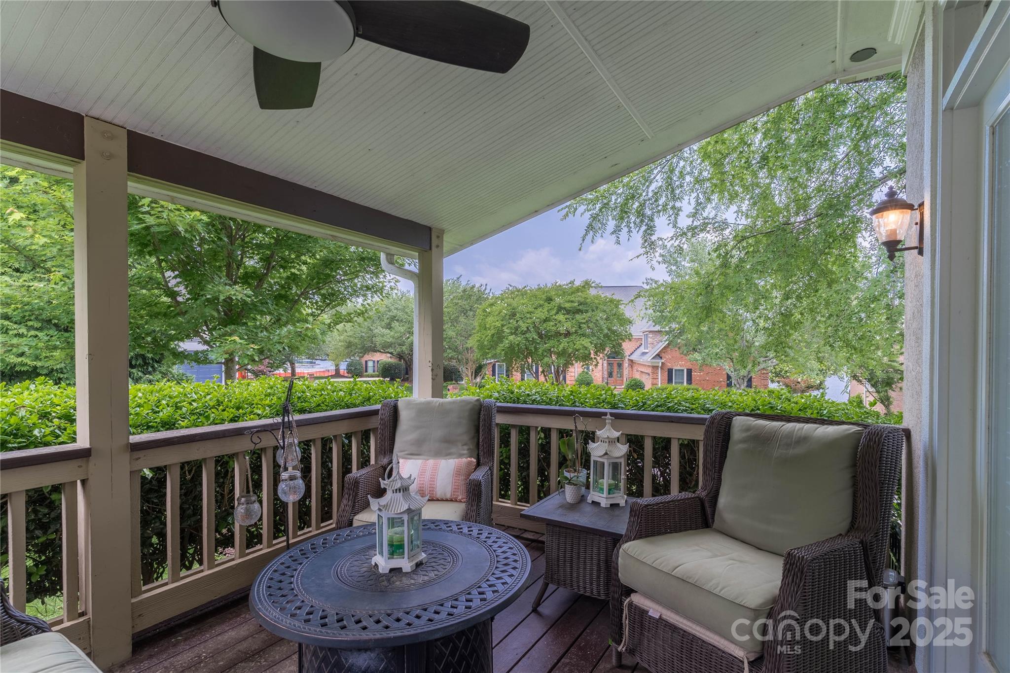 7600 Dunsmuir Court
