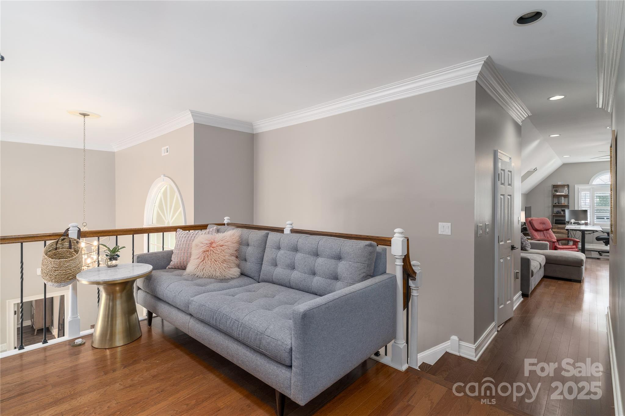 7600 Dunsmuir Court