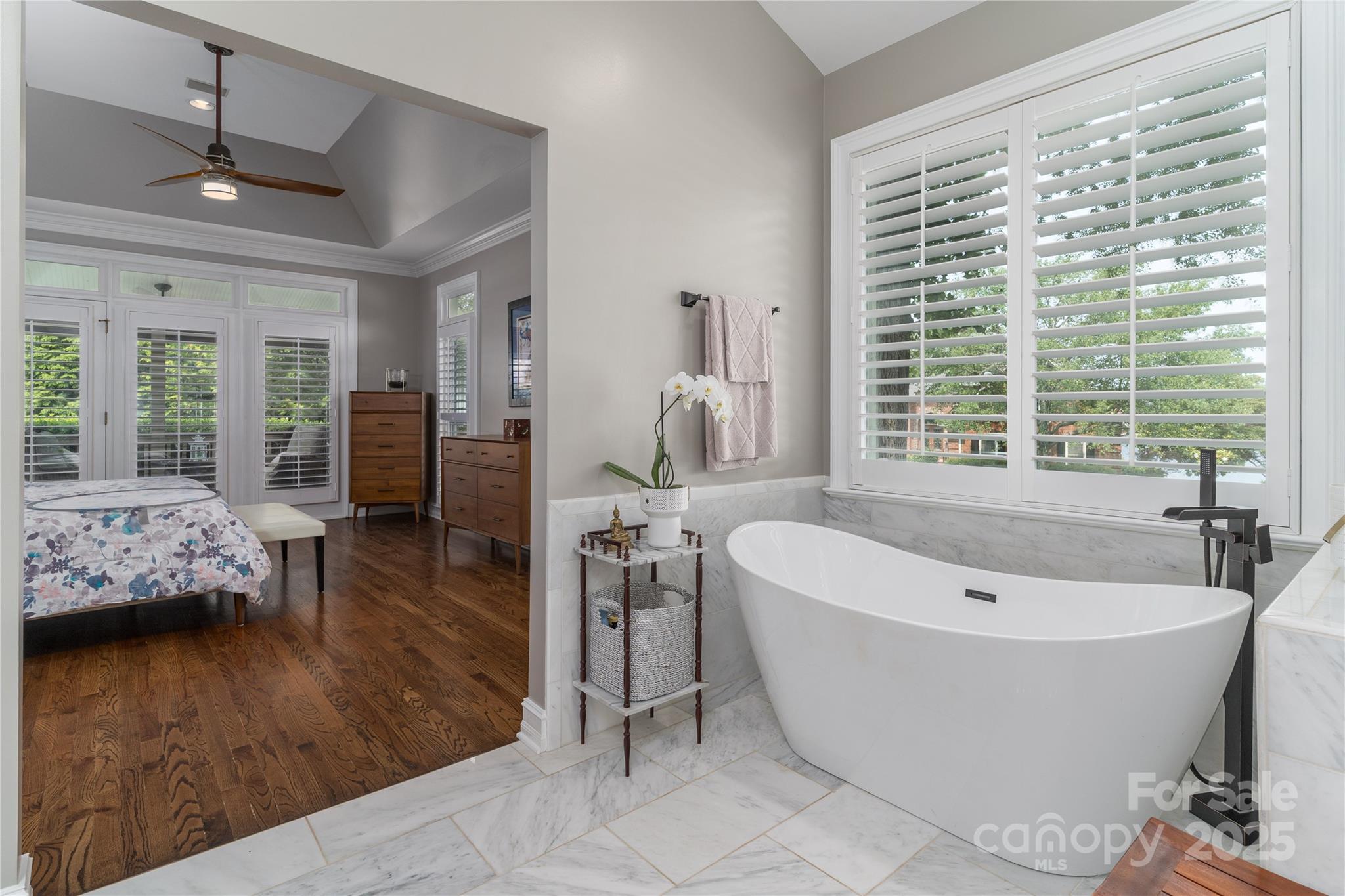 7600 Dunsmuir Court