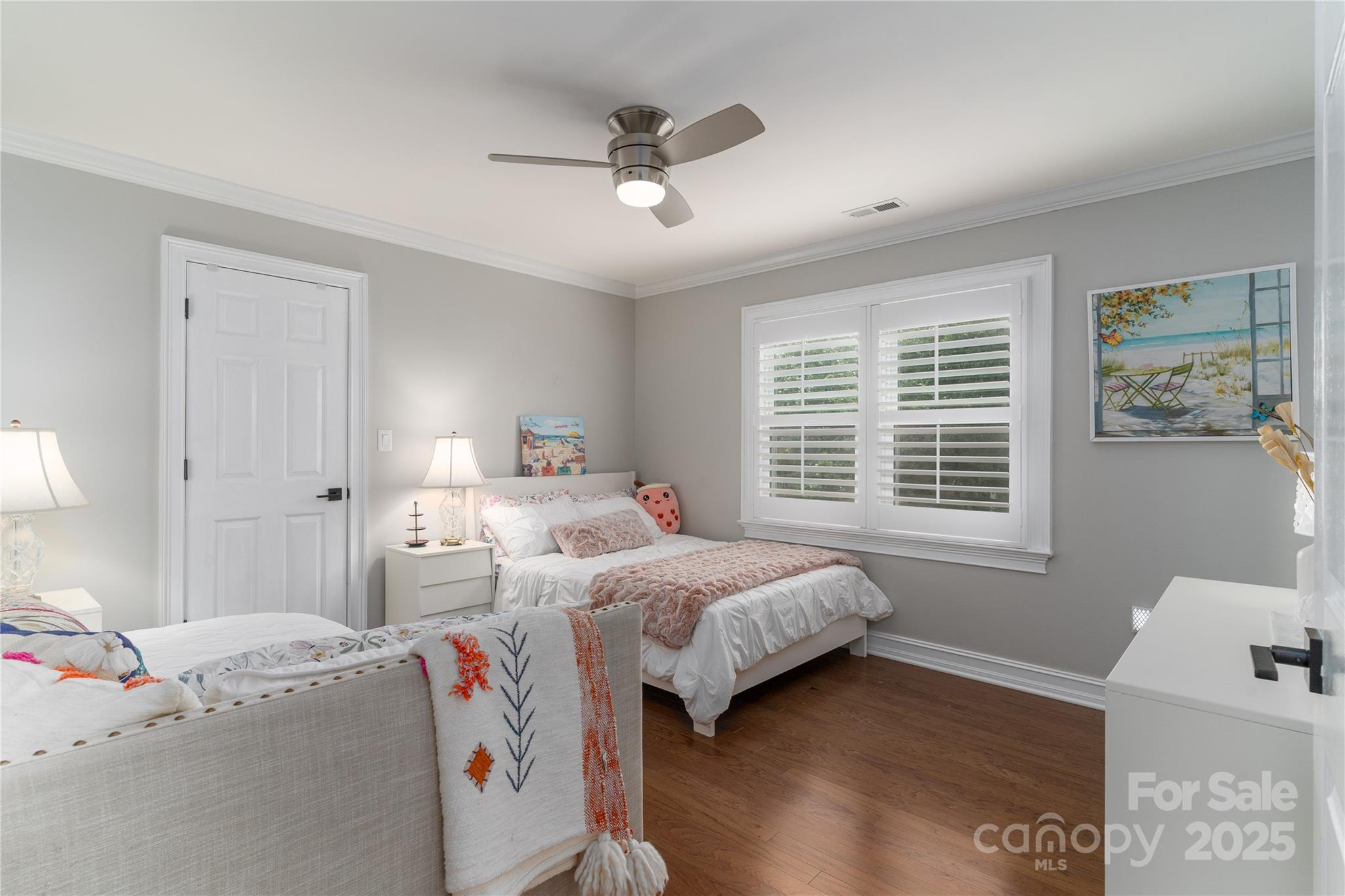 7600 Dunsmuir Court