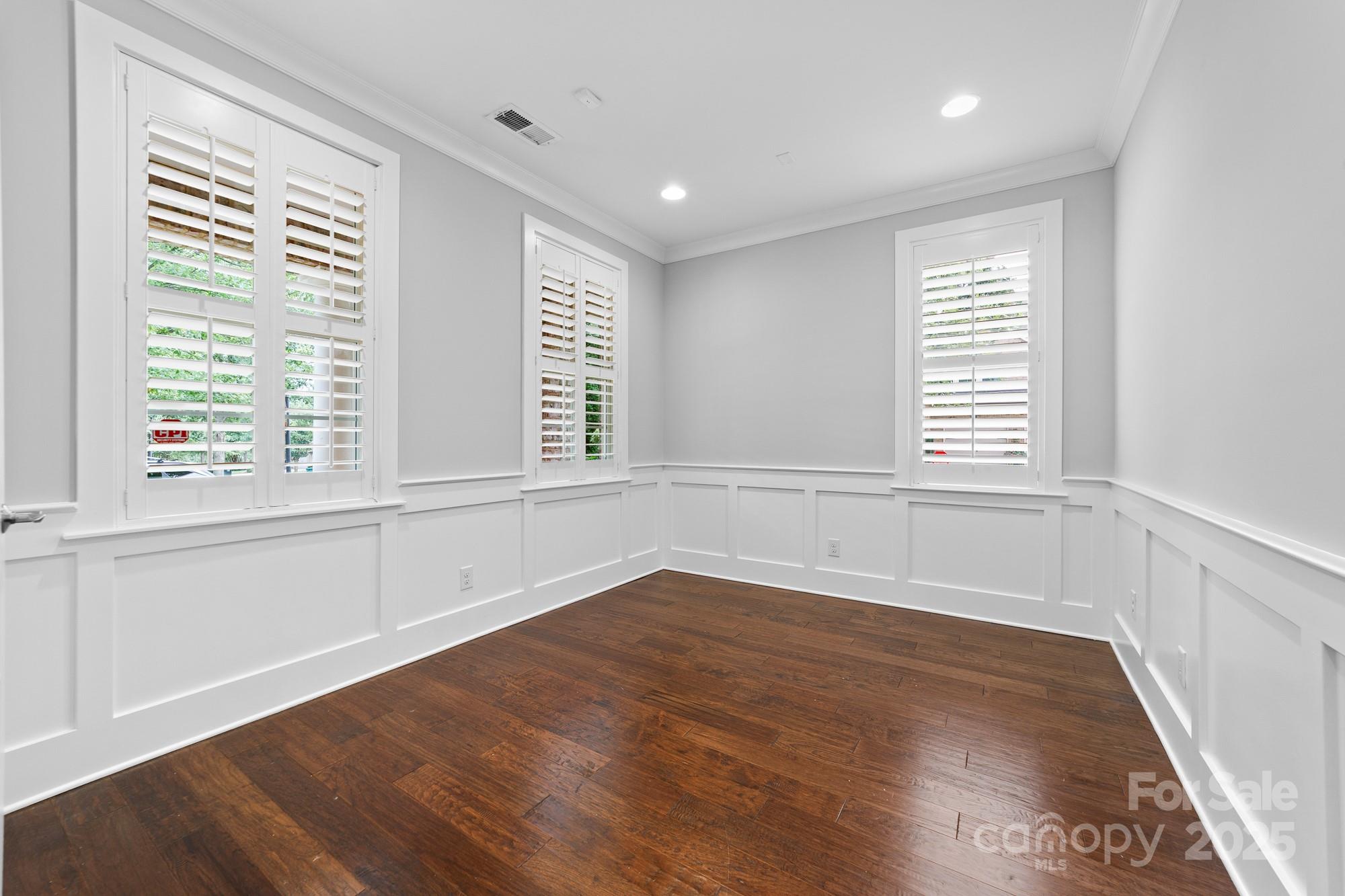 15905 Robbins Green Drive