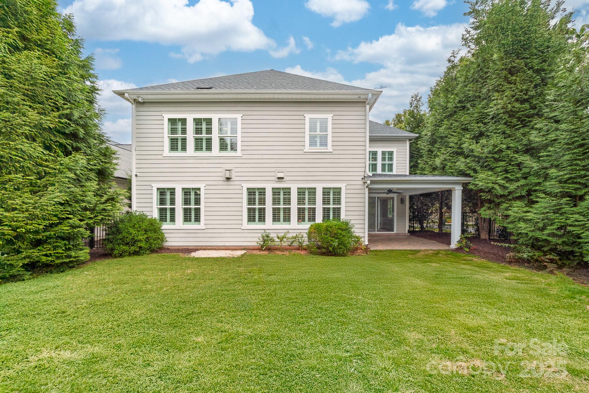 15905 Robbins Green Drive