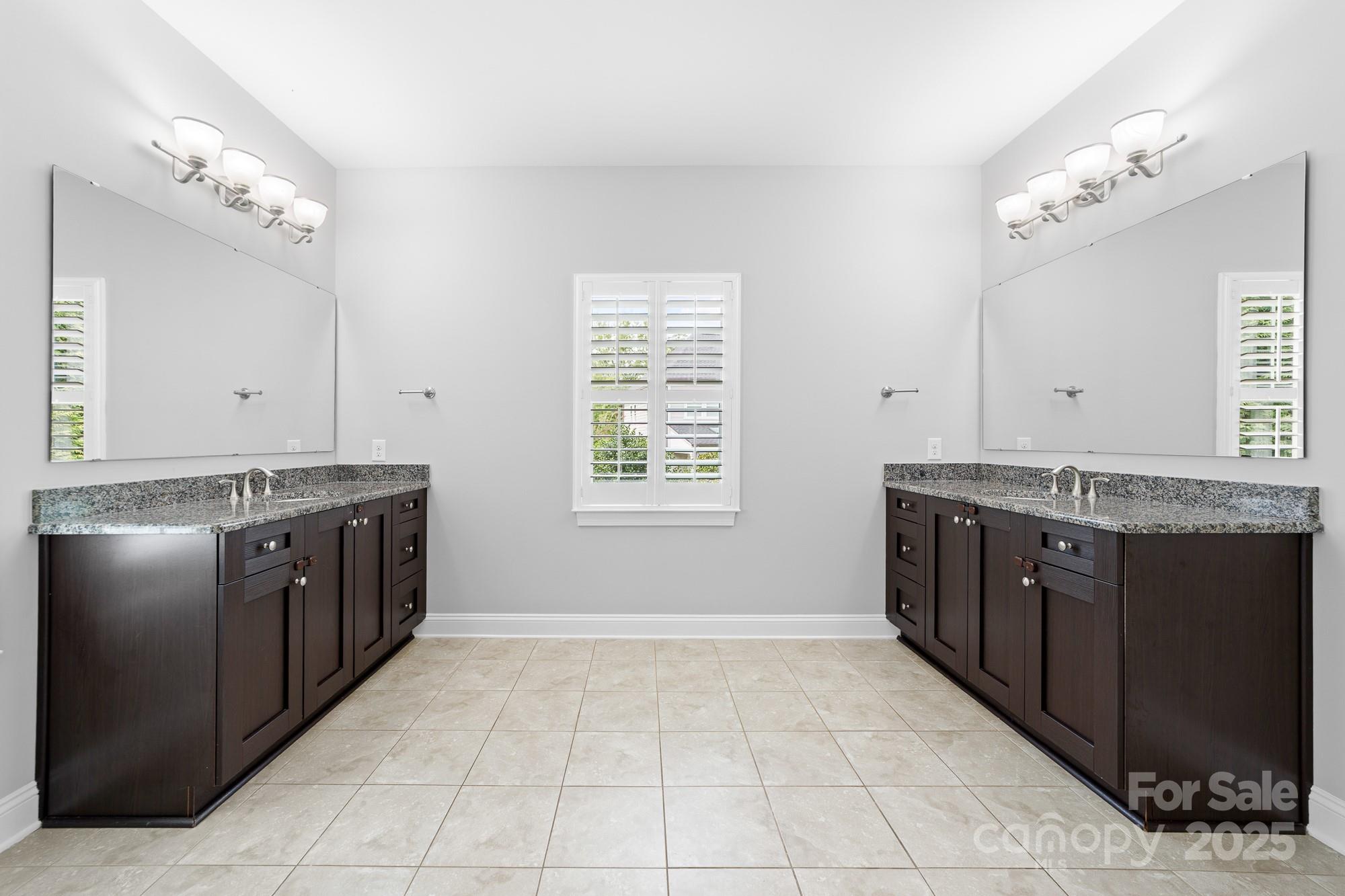 15905 Robbins Green Drive