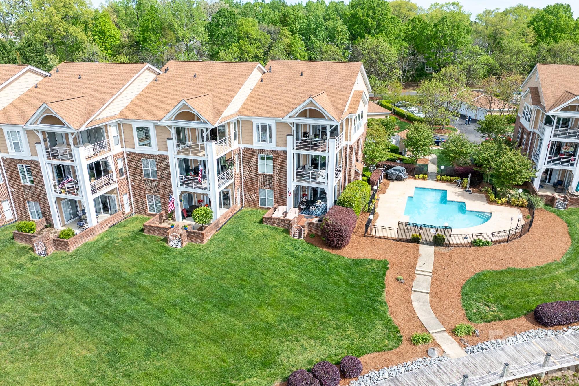 18633 Harborside Drive