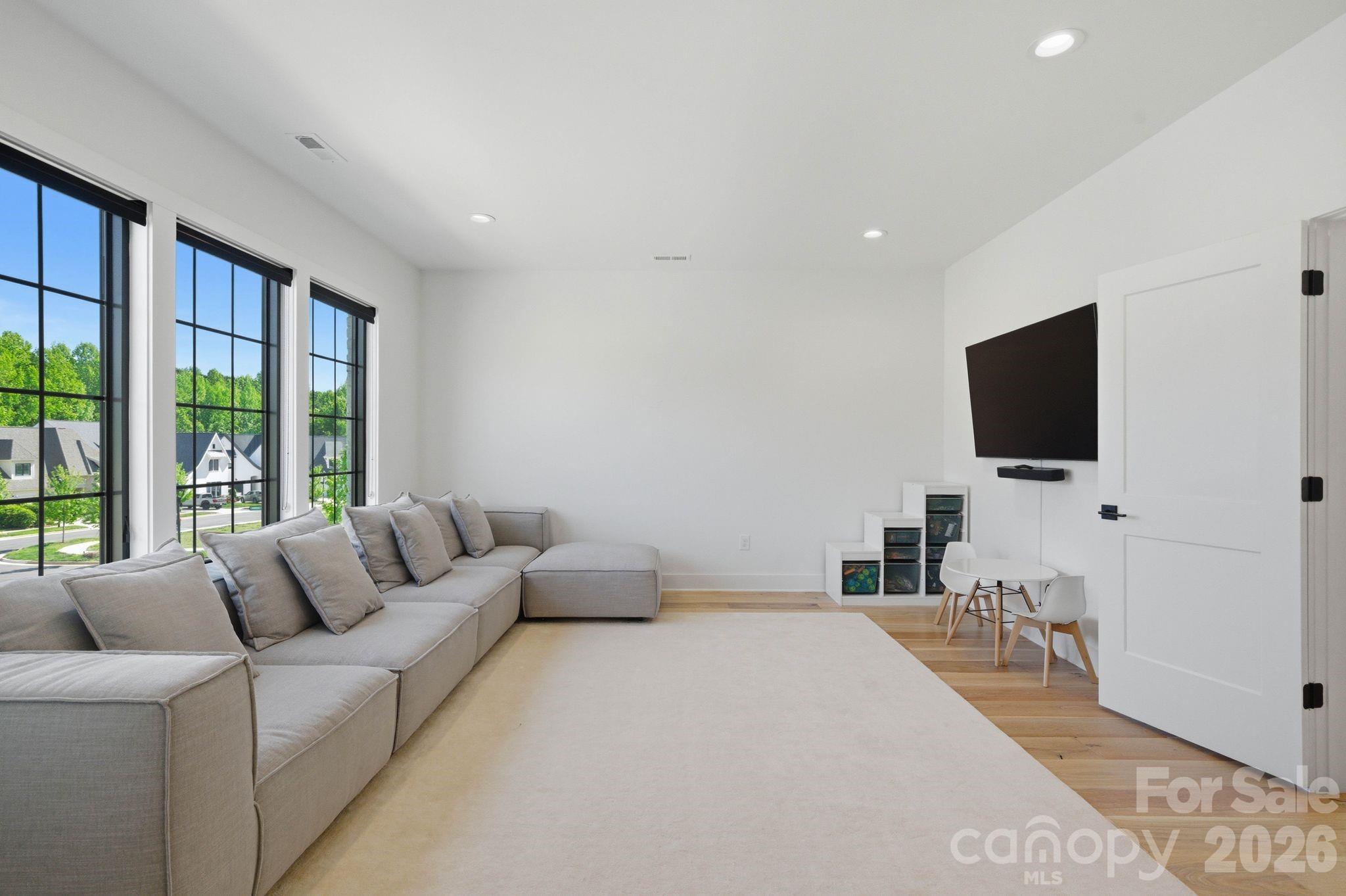 12016 Cambridge Square Drive