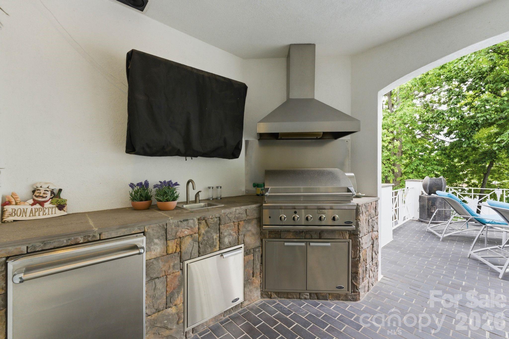18426 Peninsula Cove Lane