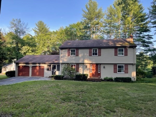 7 Greenwood Ln