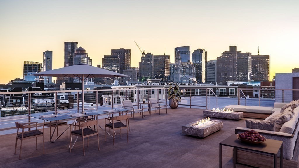 205 Maverick St Unit: 306
