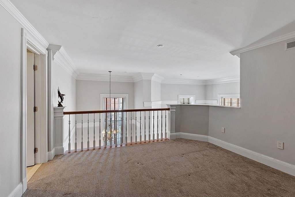 201 Newbury # 209