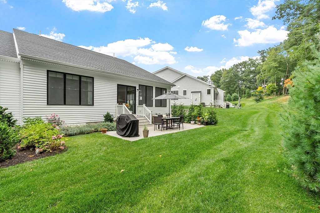 15 Lyons Lane # 15