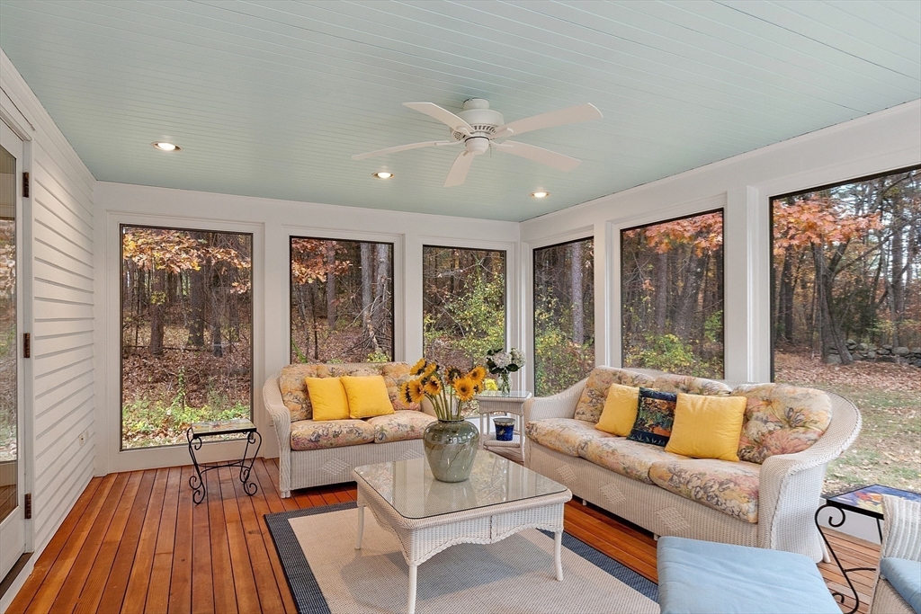 140 Oak Knoll Rd