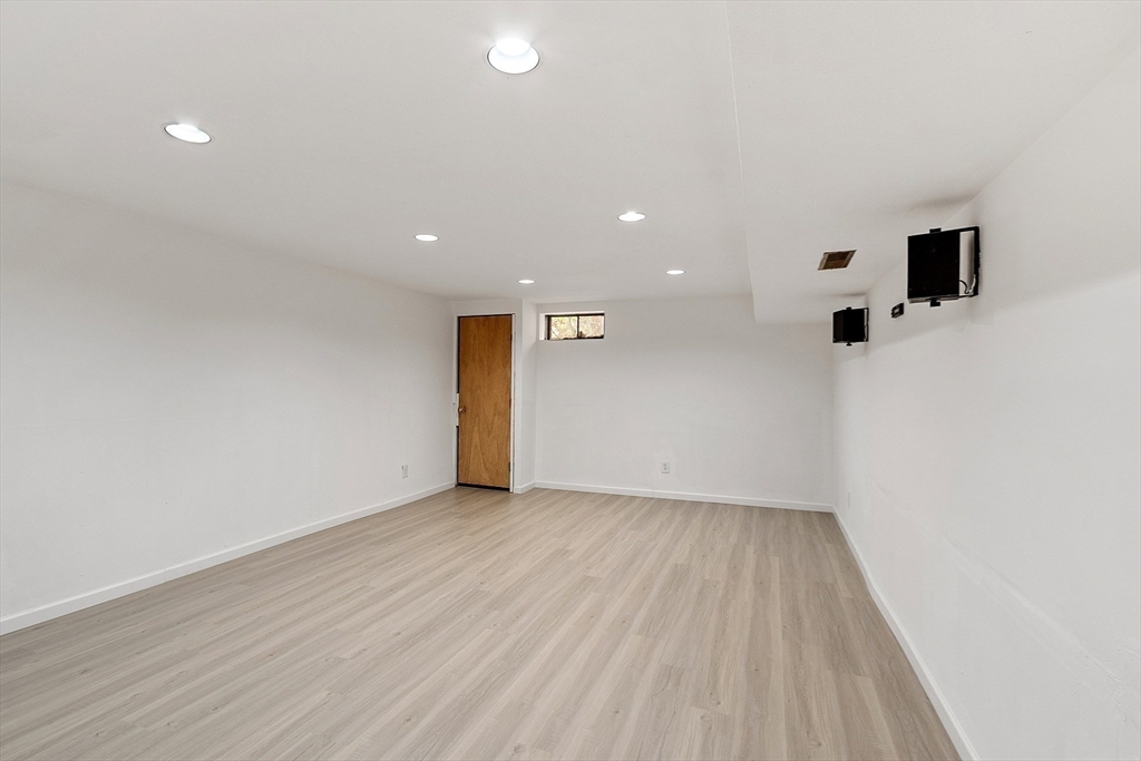 140 Oak Knoll Rd