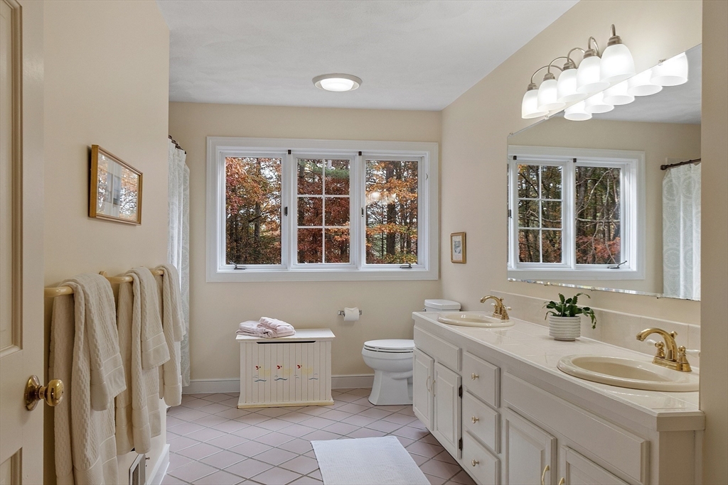 140 Oak Knoll Rd