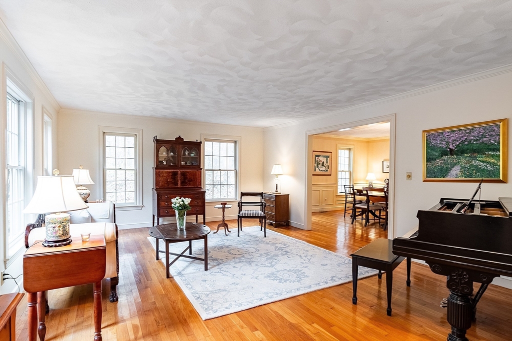 140 Oak Knoll Rd