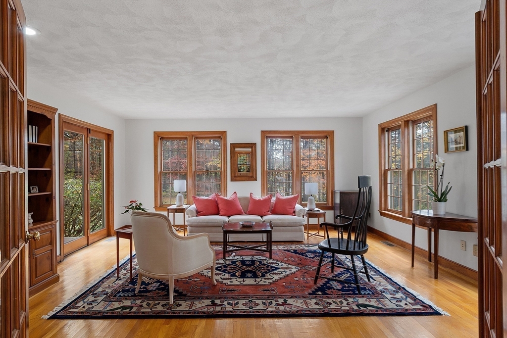 140 Oak Knoll Rd