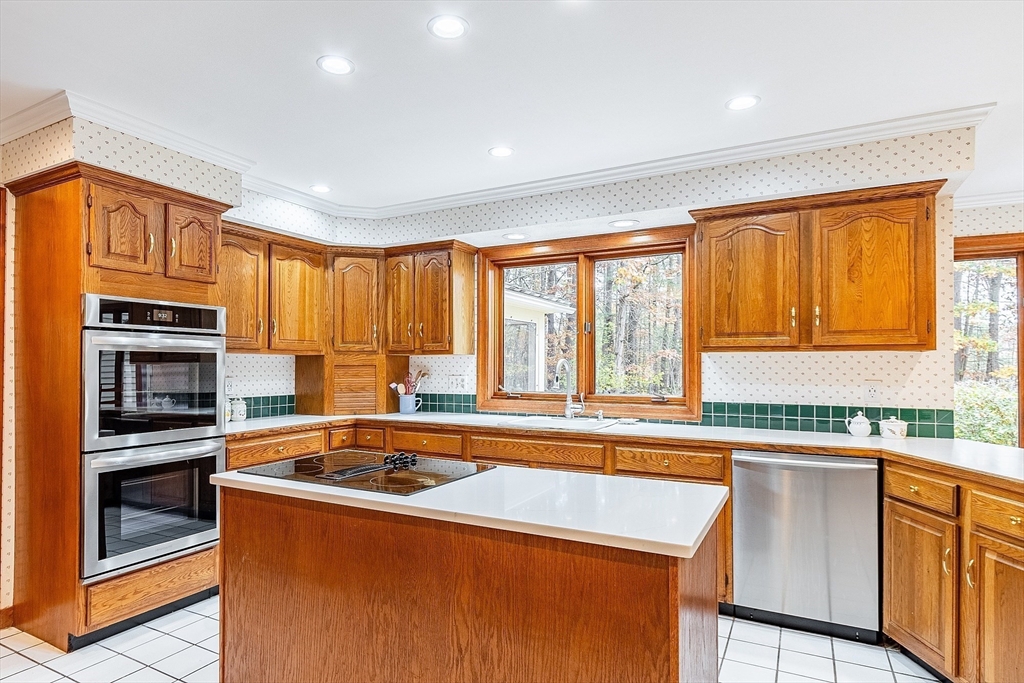 140 Oak Knoll Rd