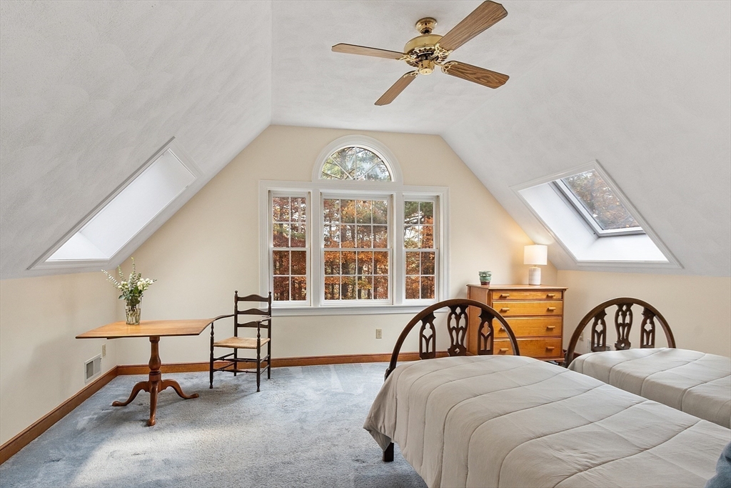 140 Oak Knoll Rd