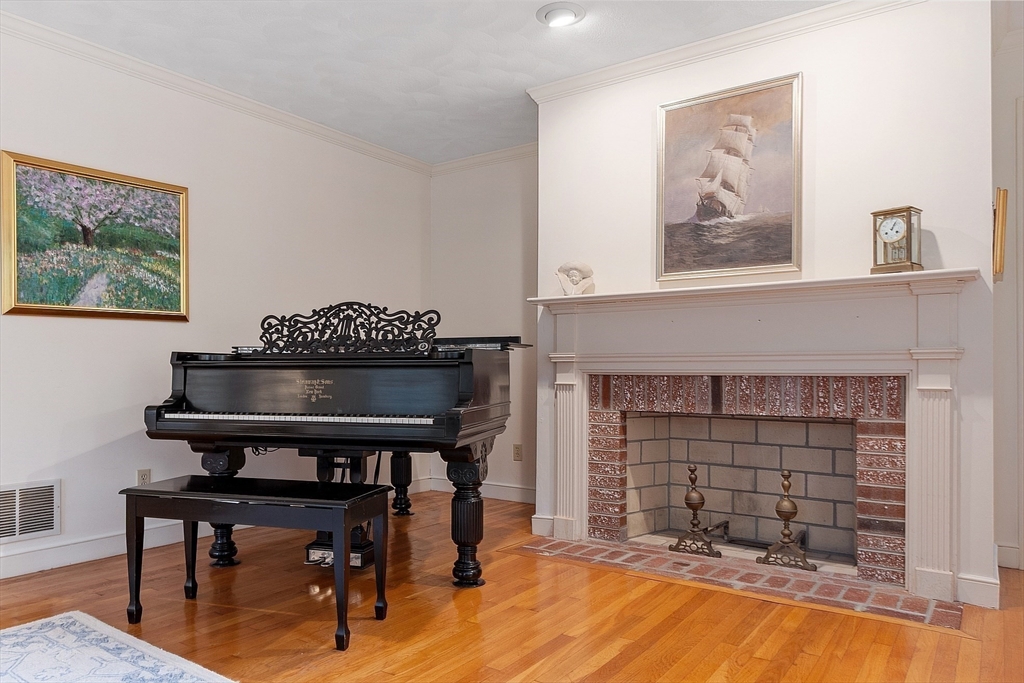 140 Oak Knoll Rd