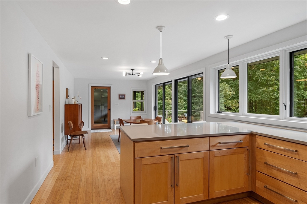 15 Hillside Rd