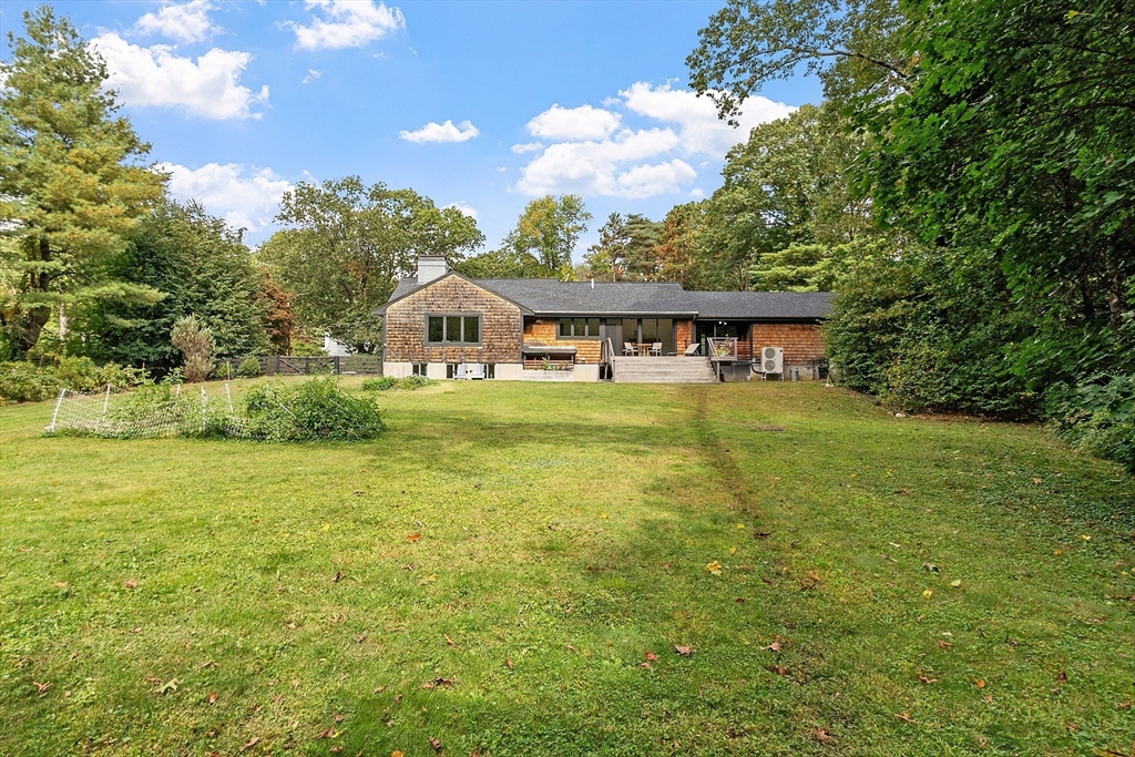 15 Hillside Rd