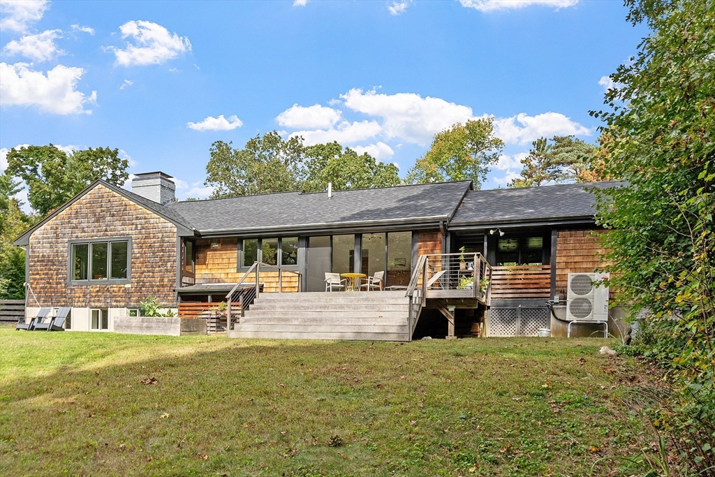 15 Hillside Rd