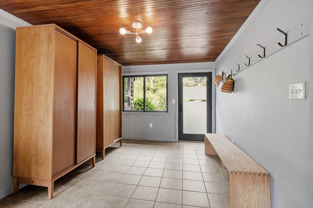 15 Hillside Rd