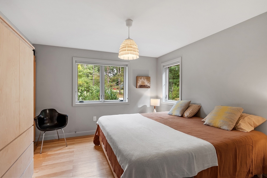 15 Hillside Rd