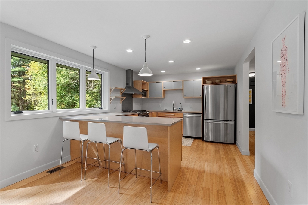 15 Hillside Rd