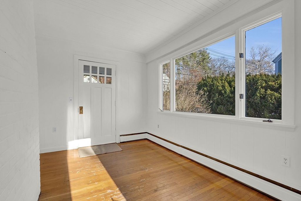 252 Lexington Road