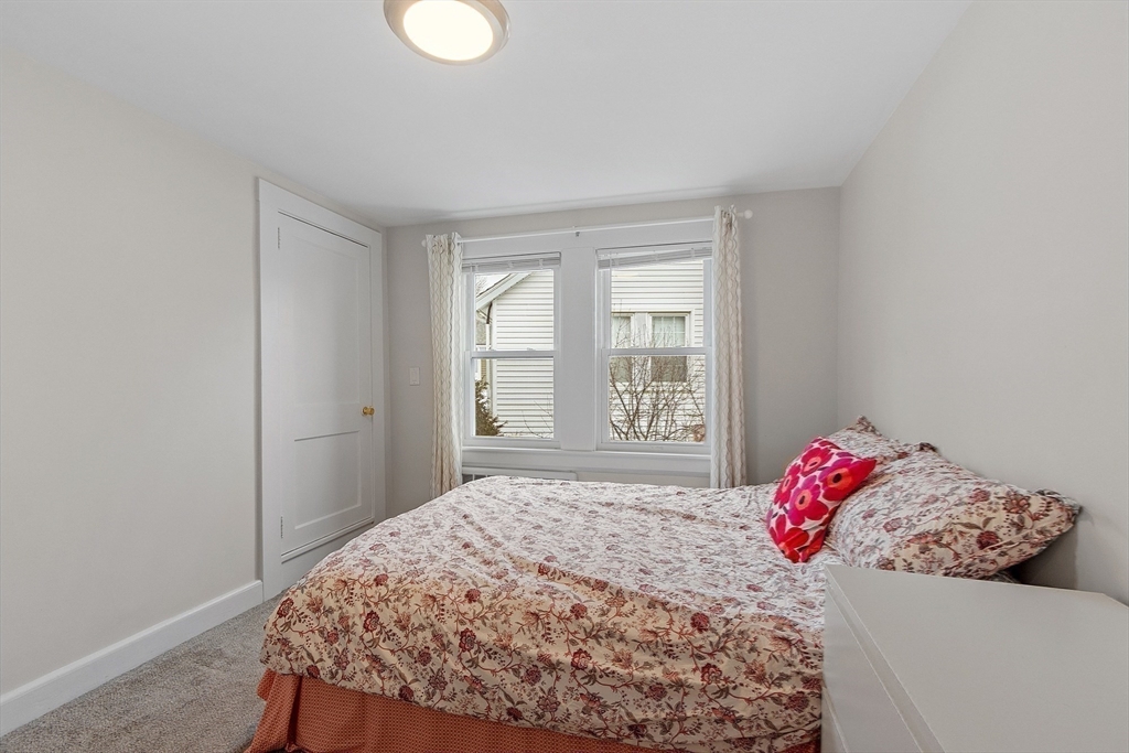 53 Wallace Rd