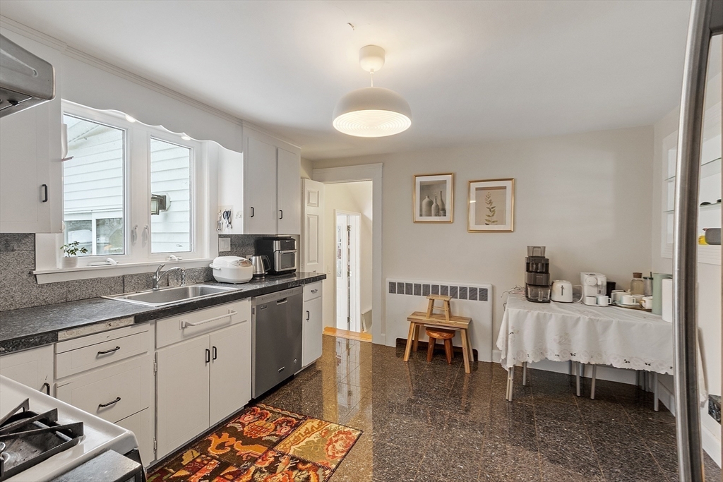 53 Wallace Rd