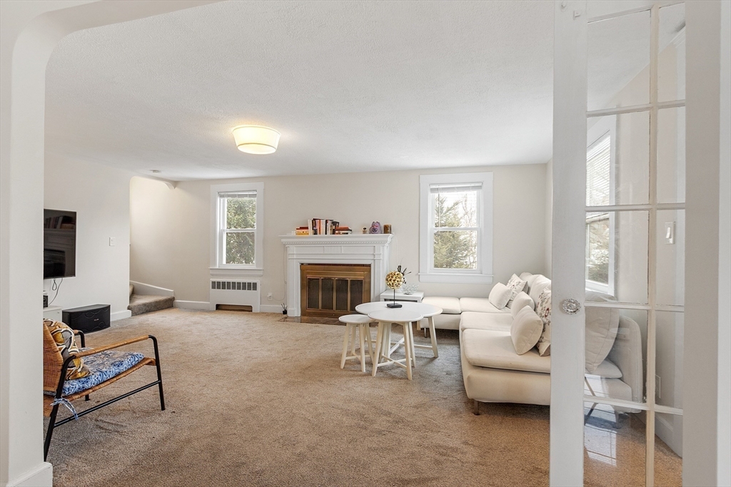 53 Wallace Rd