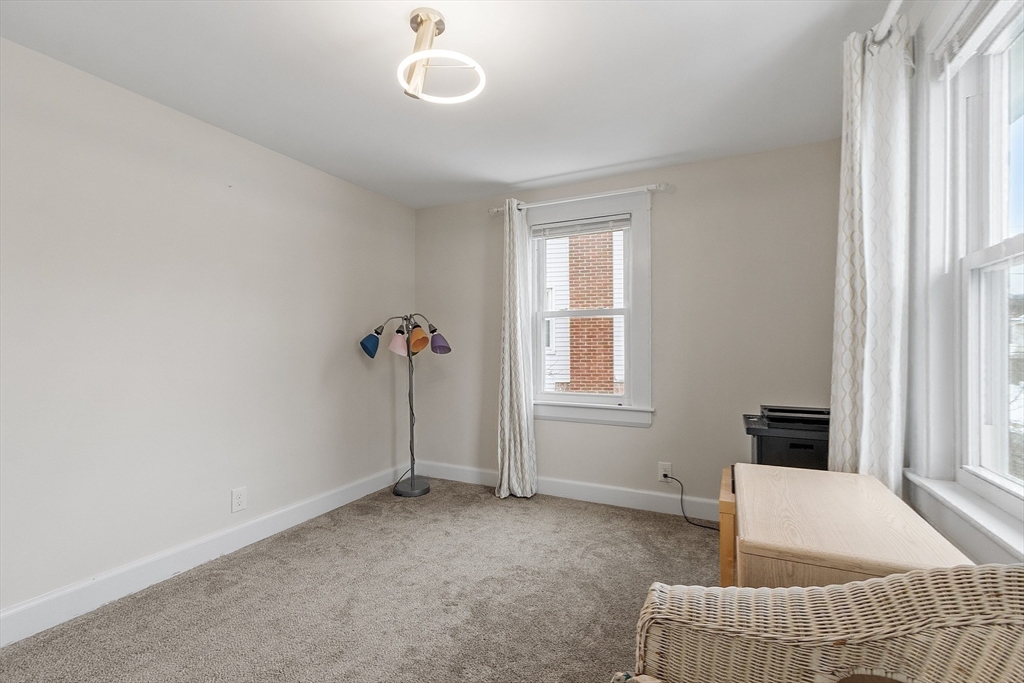 53 Wallace Rd