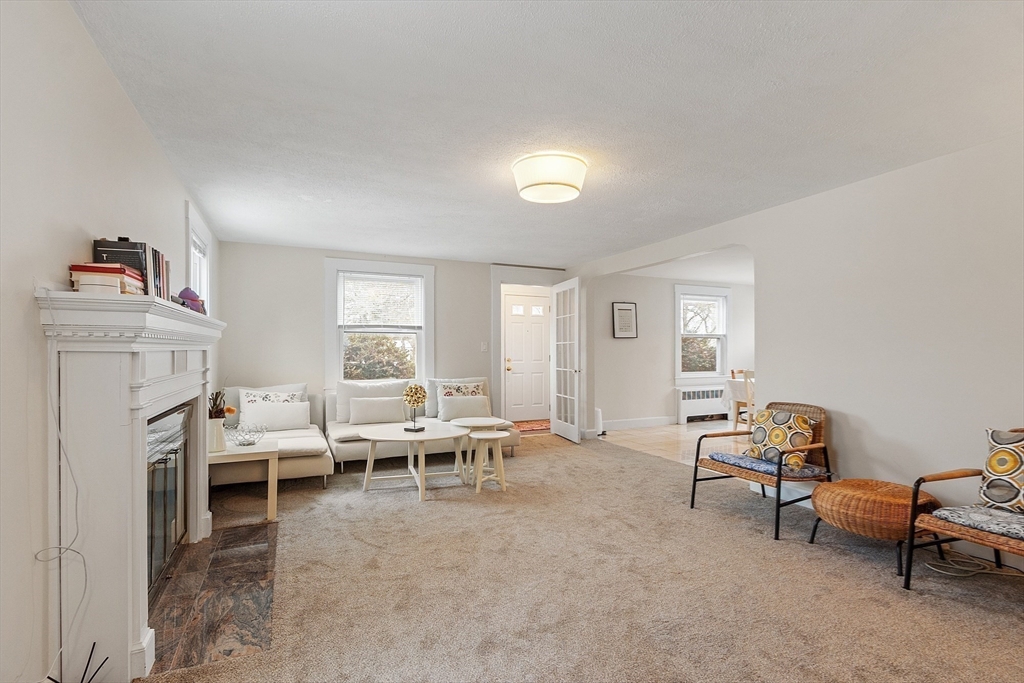 53 Wallace Rd