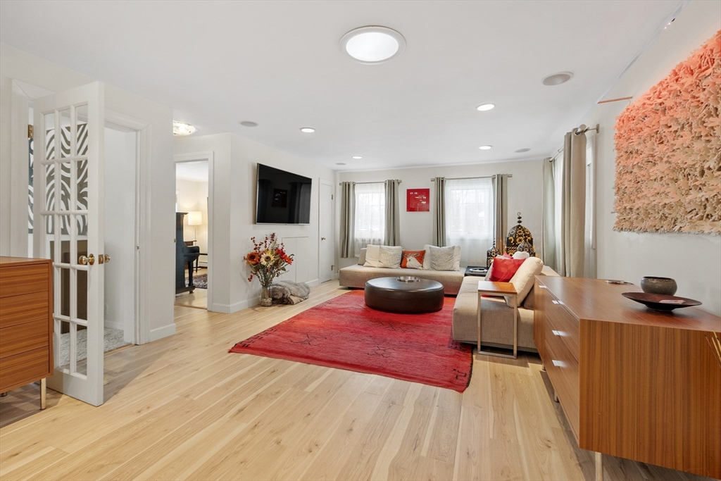 229 Lexington Road